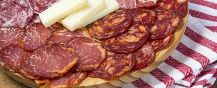 Cuatro mitos sobre los embutidos en la dieta